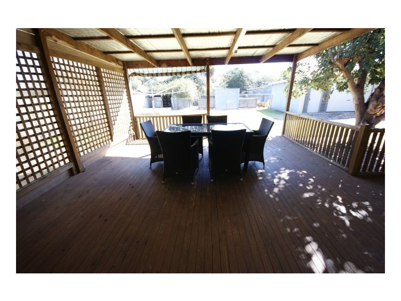 91 Crispe St, Deniliquin NSW 2710