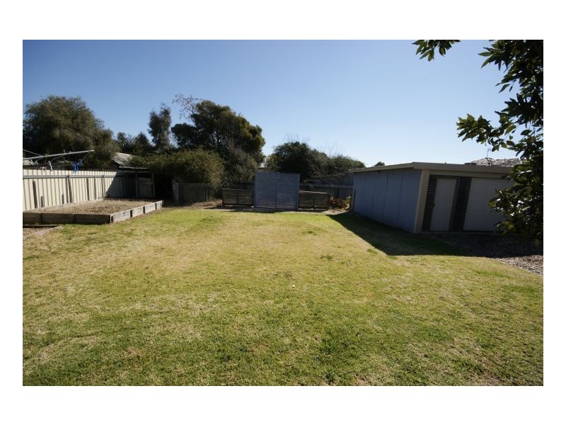 91 Crispe St, Deniliquin NSW 2710