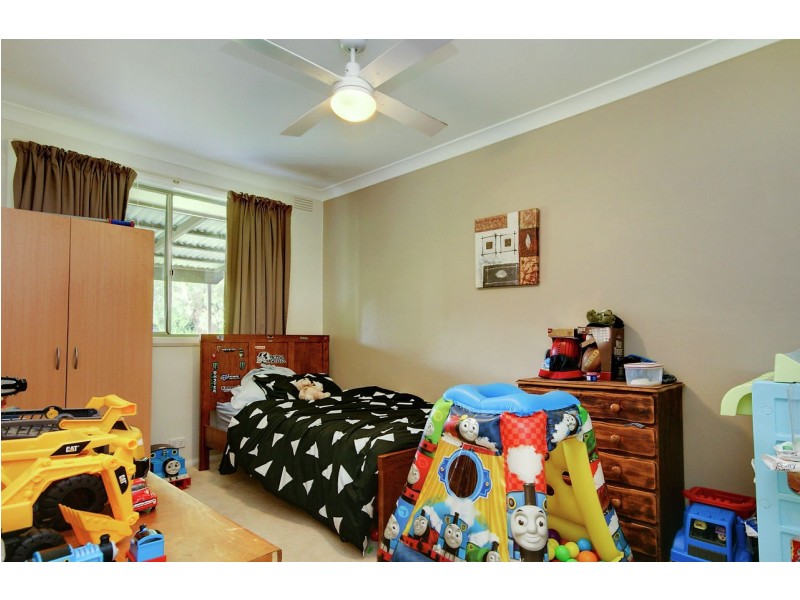 228 Waring Street, Deniliquin NSW 2710