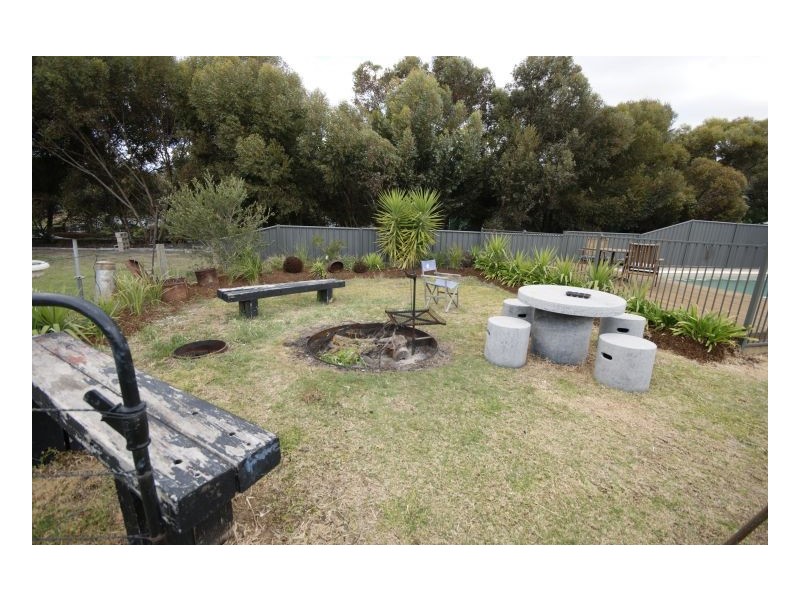 167 River St, Deniliquin NSW 2710