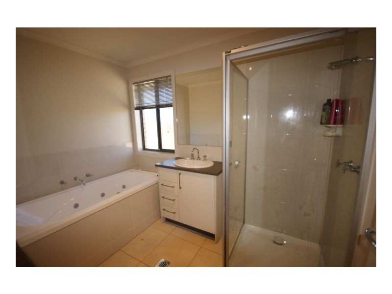 22 Todds Road, Deniliquin NSW 2710