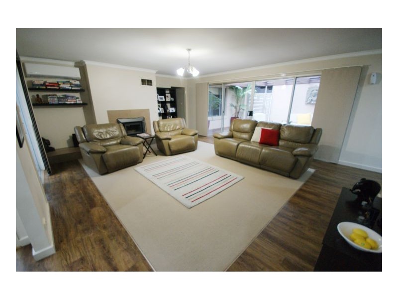 451 Wilkinson St, Deniliquin NSW 2710