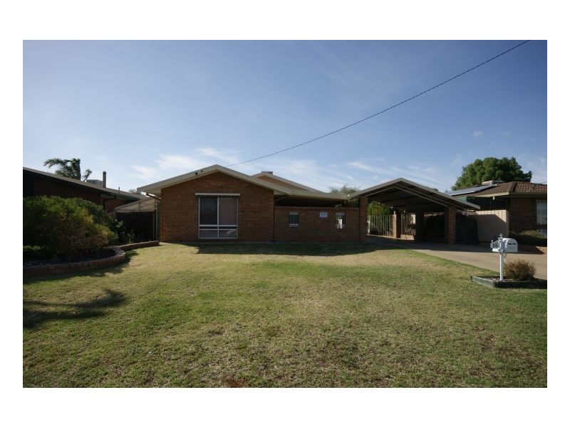 16 Norris Court, Deniliquin NSW 2710