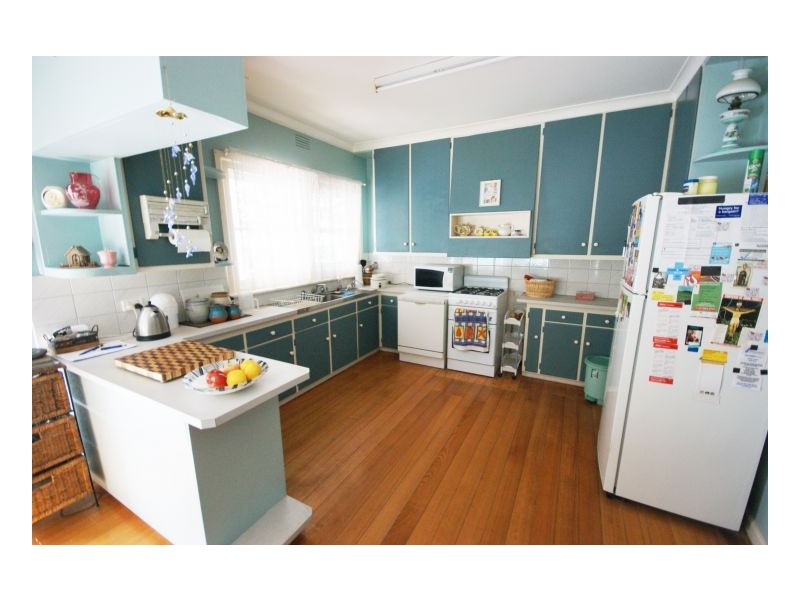 321 Wood St, Deniliquin NSW 2710