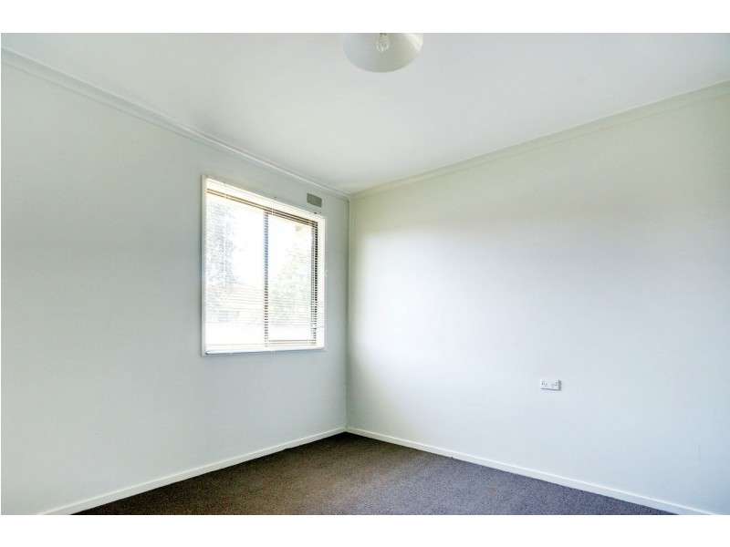 6 Ballantyne Crescent, Deniliquin NSW 2710