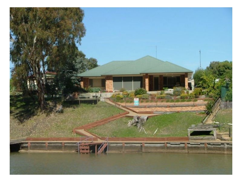 523a St Michael St, Deniliquin NSW 2710