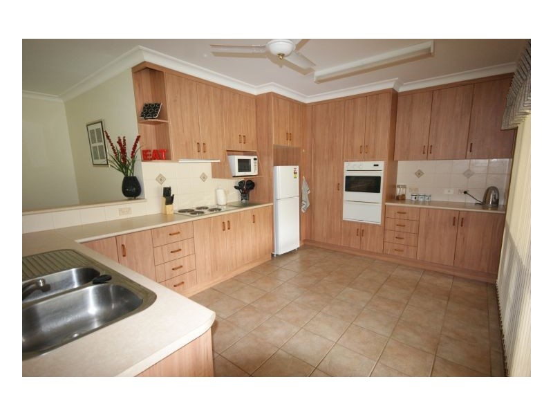 523a St Michael St, Deniliquin NSW 2710