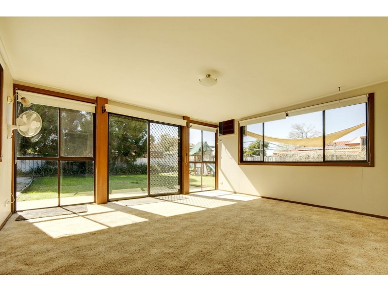 317 Jameson Street, Deniliquin NSW 2710