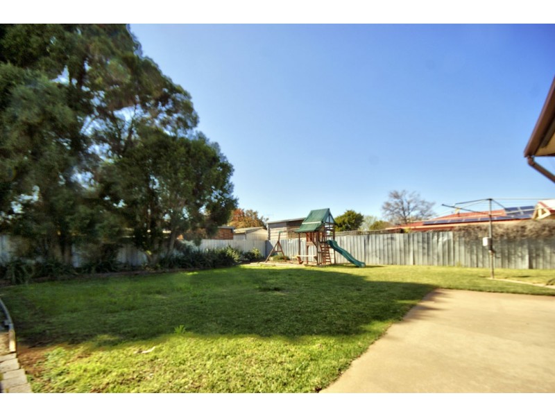 317 Jameson Street, Deniliquin NSW 2710