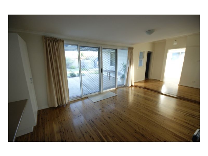 106 Junction Street, Deniliquin NSW 2710