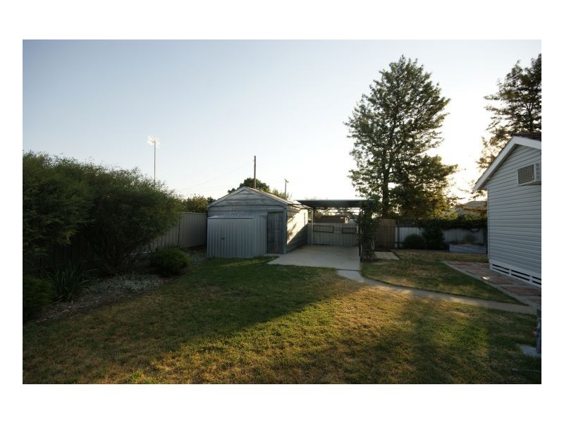 106 Junction Street, Deniliquin NSW 2710