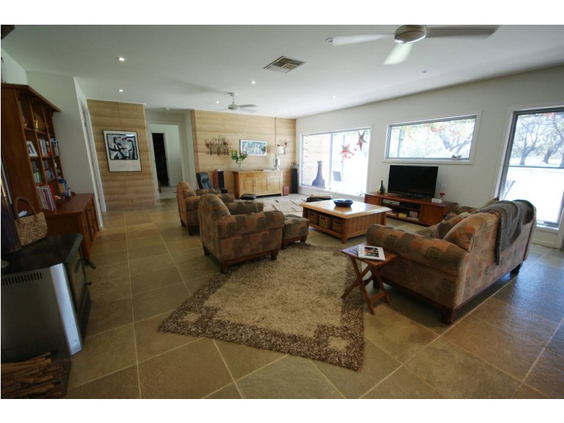326 Wakool Rd, Deniliquin NSW 2710