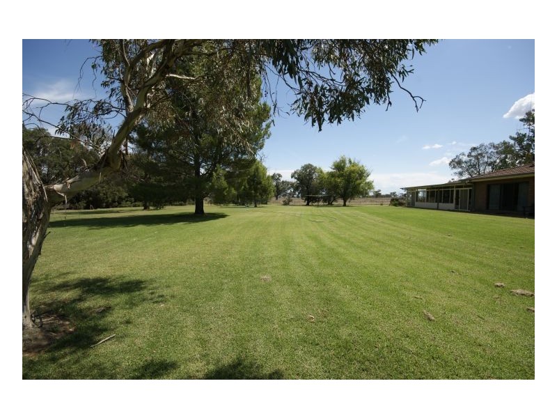 Mokanger Finley Rd, Deniliquin NSW 2710