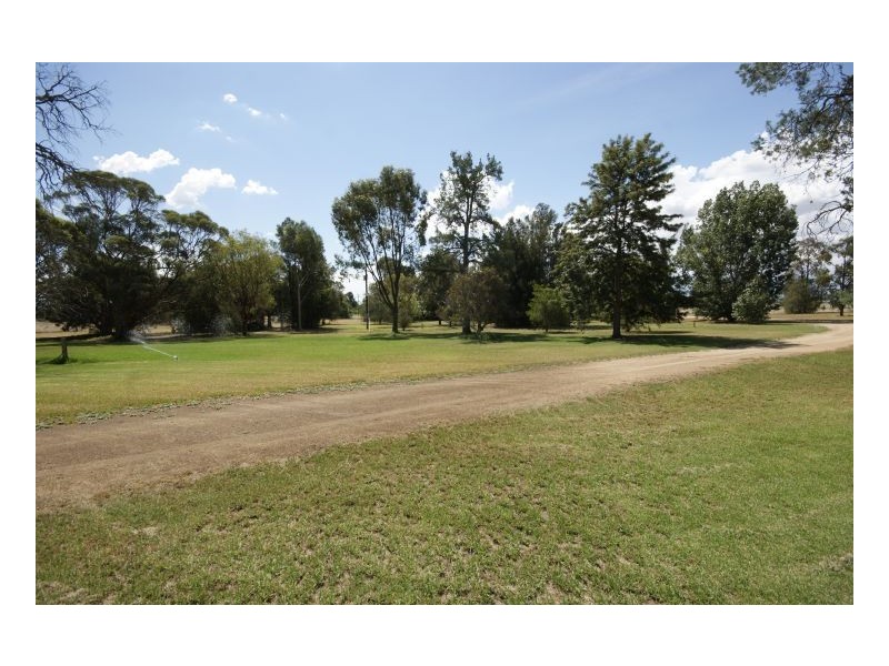 Mokanger Finley Rd, Deniliquin NSW 2710