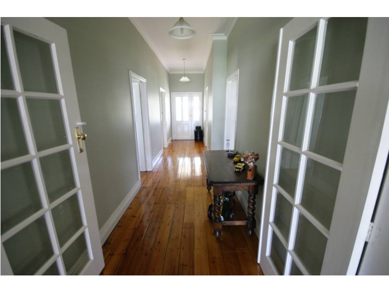 409 Harfleur Street, Deniliquin NSW 2710