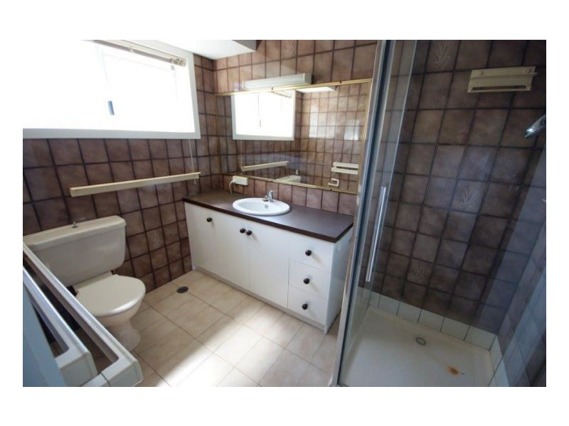 213 Burchfield Avenue, Deniliquin NSW 2710