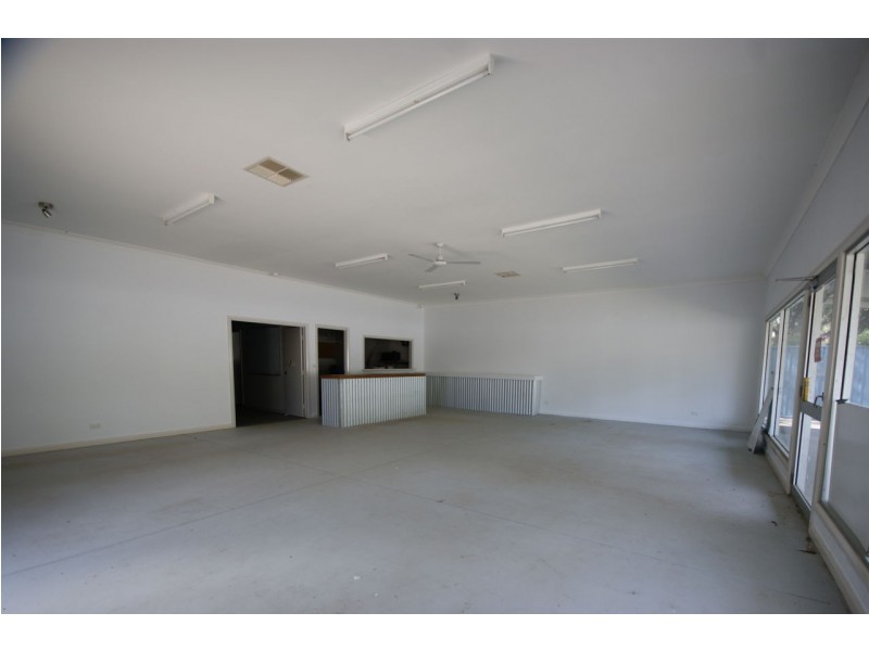 31 Davidson Street, Deniliquin NSW 2710