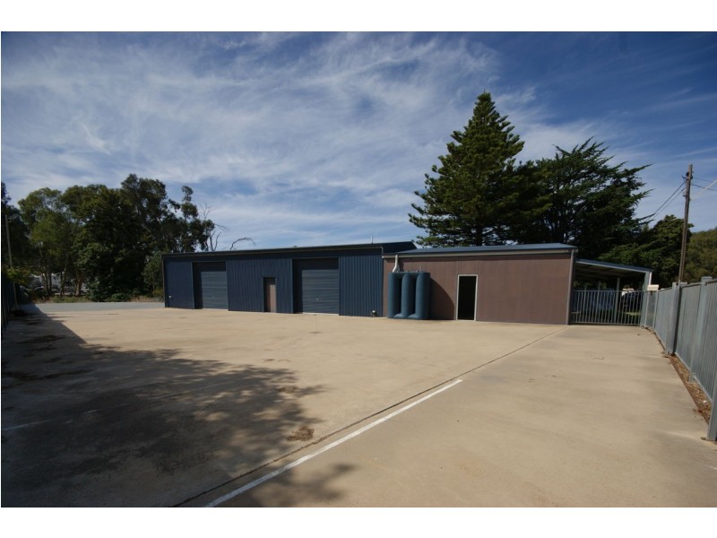 31 Davidson Street, Deniliquin NSW 2710
