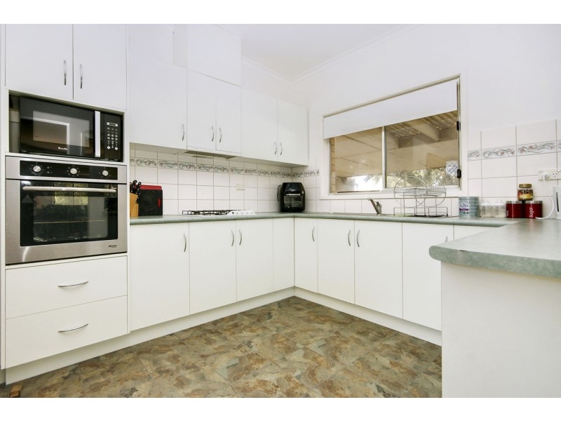 321 Poictiers Street, Deniliquin NSW 2710