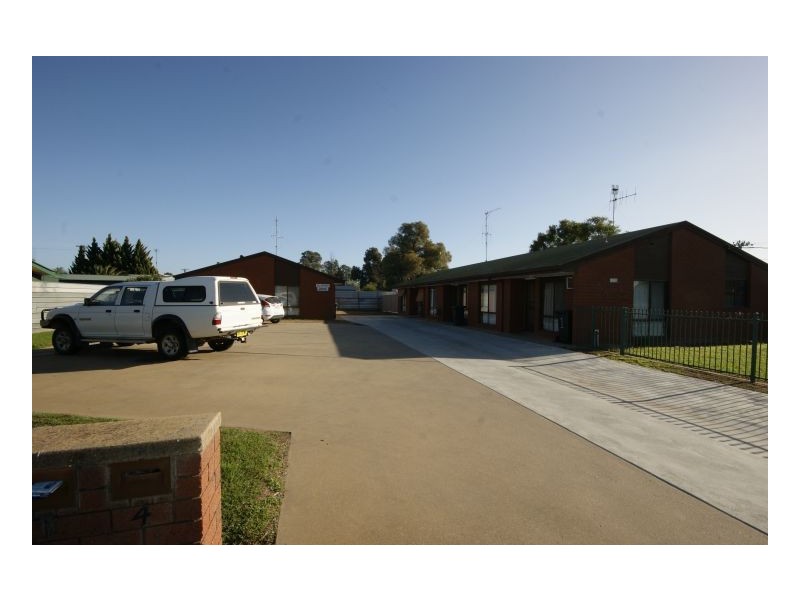 3/115 Fowler Street, Deniliquin NSW 2710