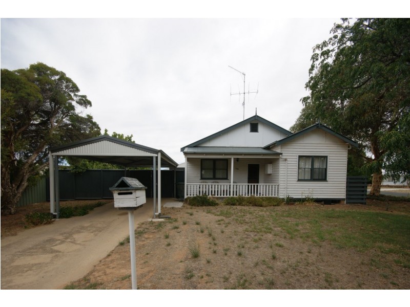 506 Maher Street, Deniliquin NSW 2710