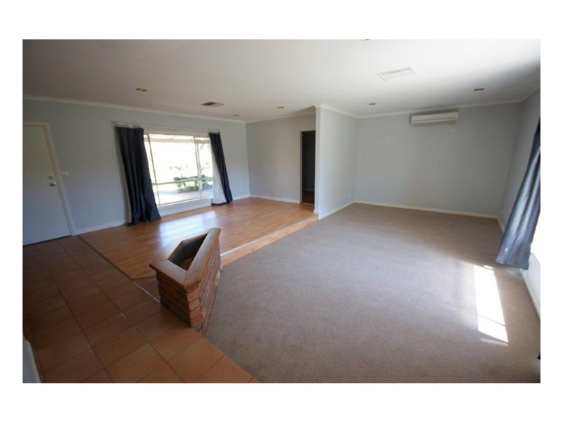 550 Poictiers Street, Deniliquin NSW 2710