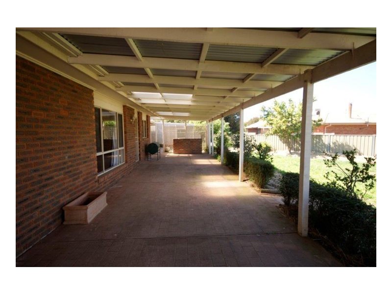 550 Poictiers Street, Deniliquin NSW 2710