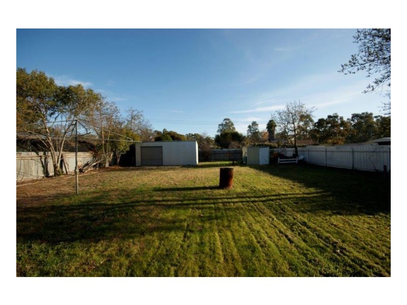 260 Victoria St, Deniliquin NSW 2710