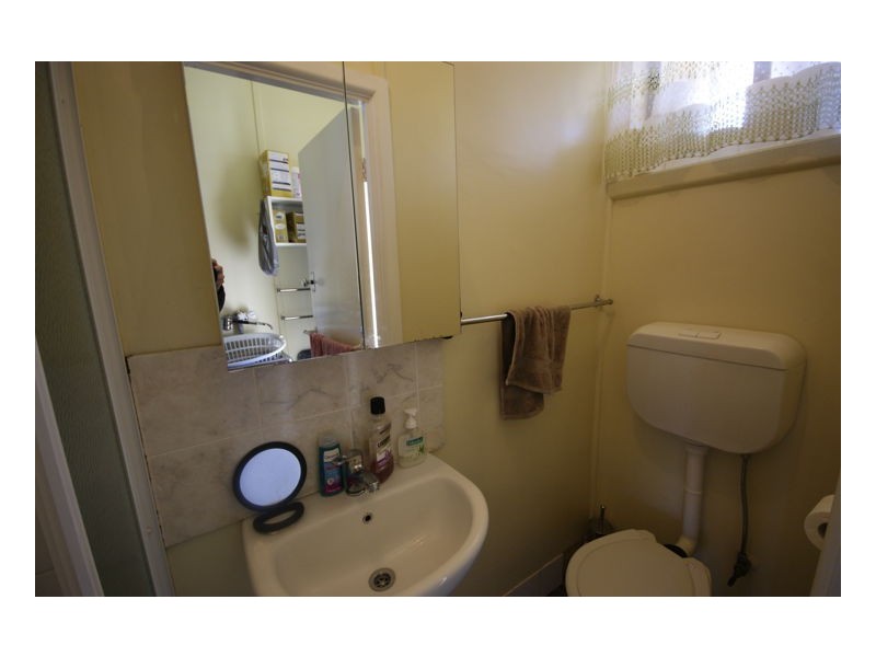 280 Henry Street, Deniliquin NSW 2710