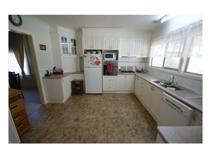 363 Trickett St, Deniliquin NSW 2710