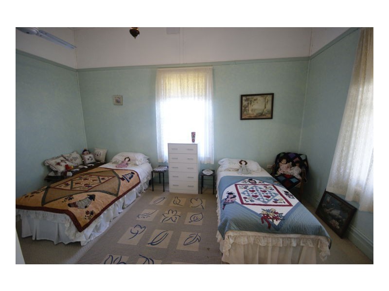 363 Trickett St, Deniliquin NSW 2710