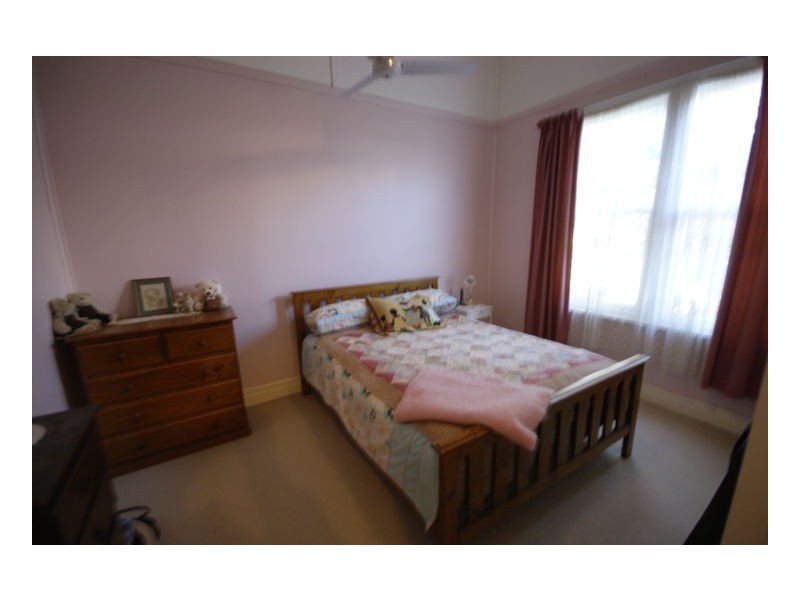 363 Trickett St, Deniliquin NSW 2710