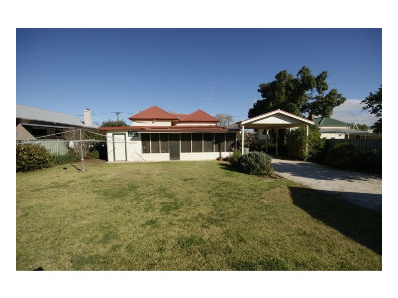 363 Trickett St, Deniliquin NSW 2710