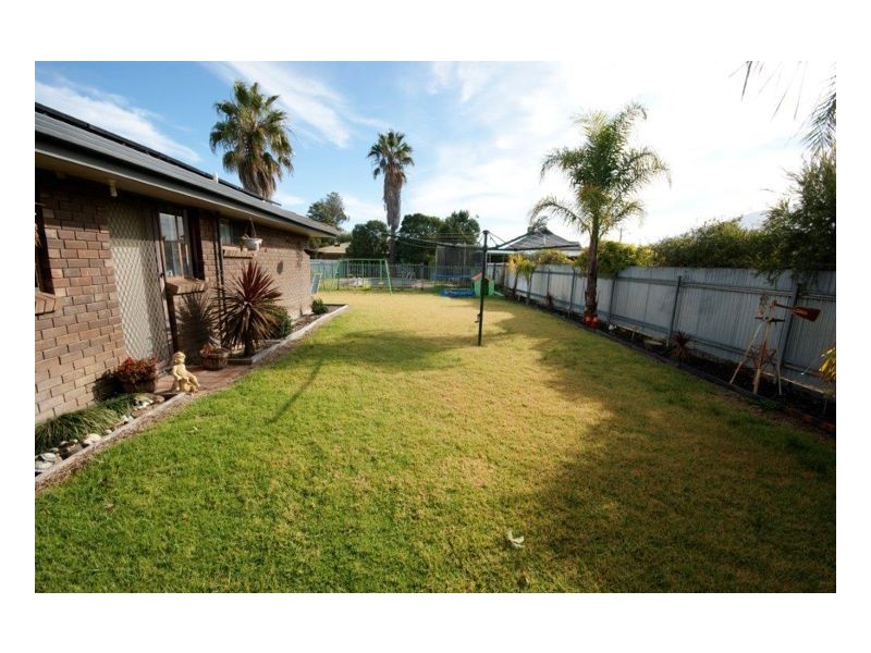 249 Lagoon Street, Deniliquin NSW 2710