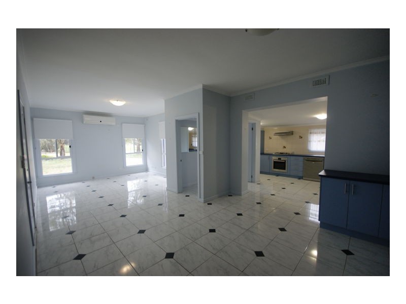 138 Hetherington Street, Deniliquin NSW 2710