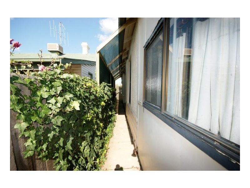 81 Junction Street, Deniliquin NSW 2710