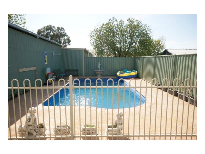 469 Henry Street,, Deniliquin NSW 2710