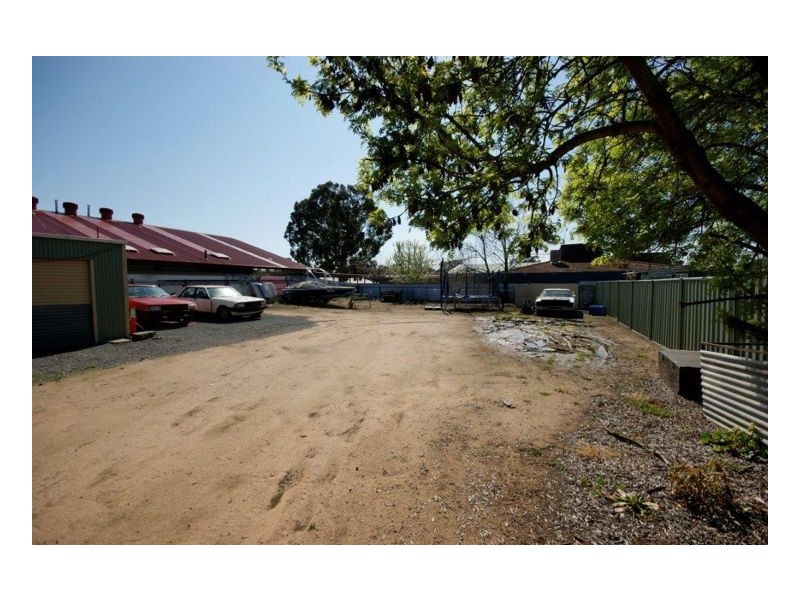 469 Henry Street,, Deniliquin NSW 2710