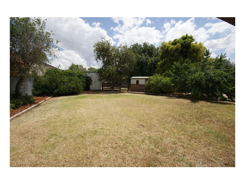 210 Victoria St, Deniliquin NSW 2710