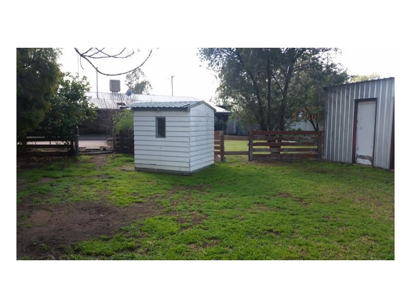 210 Victoria St, Deniliquin NSW 2710