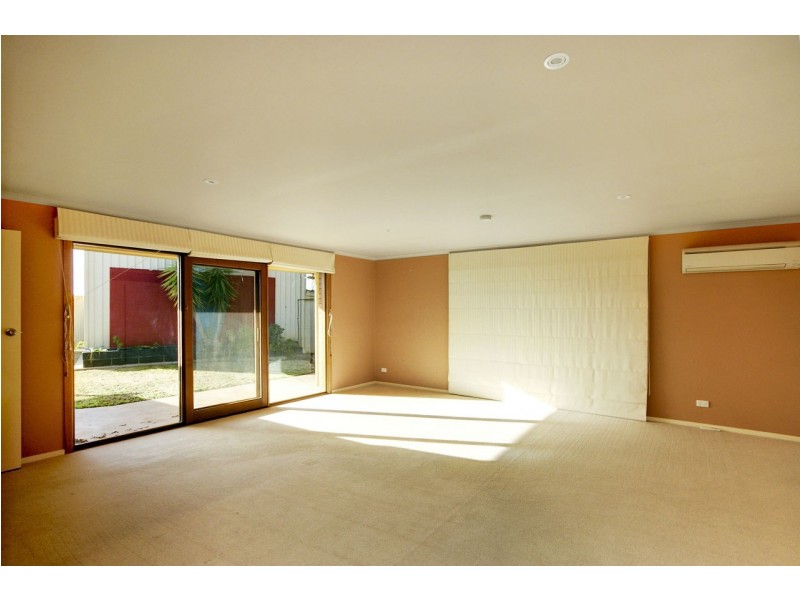 87 Old Racecourse Road, Deniliquin NSW 2710