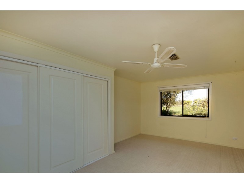 87 Old Racecourse Road, Deniliquin NSW 2710