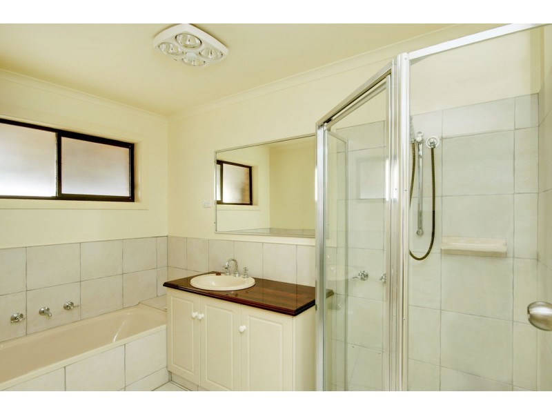 87 Old Racecourse Road, Deniliquin NSW 2710