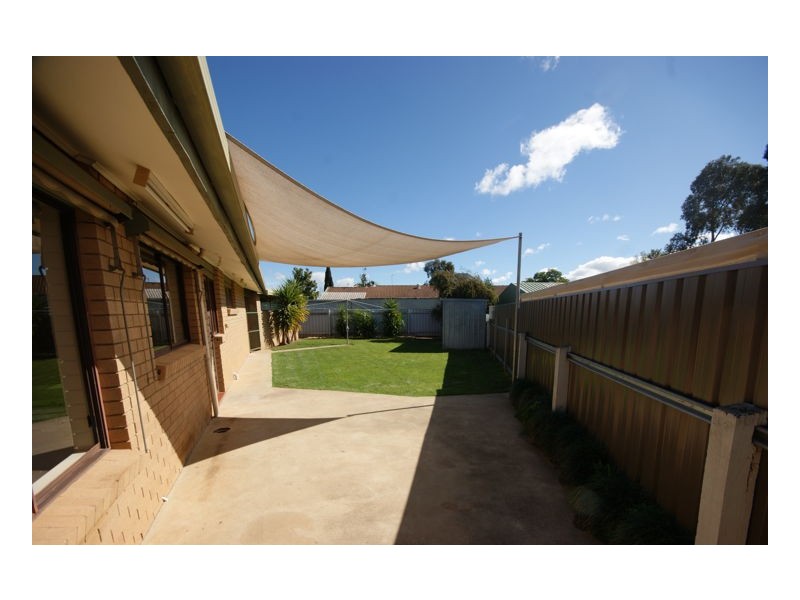 119 Decimus Street, Deniliquin NSW 2710