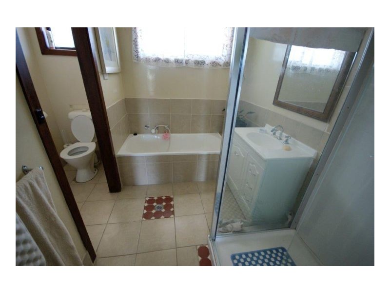 99 Burton Street, Deniliquin NSW 2710