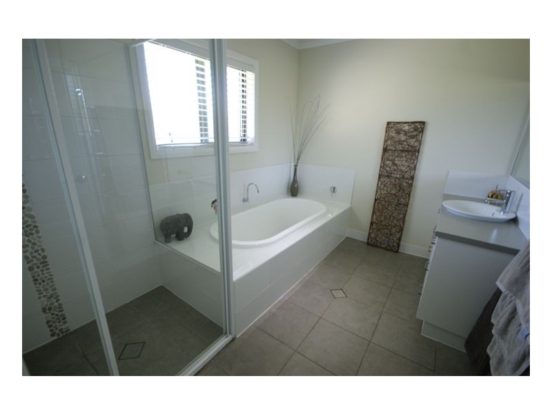 147 McMillan Street, Deniliquin NSW 2710