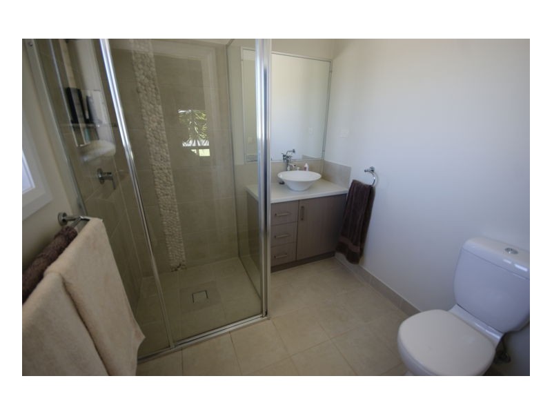 147 McMillan Street, Deniliquin NSW 2710