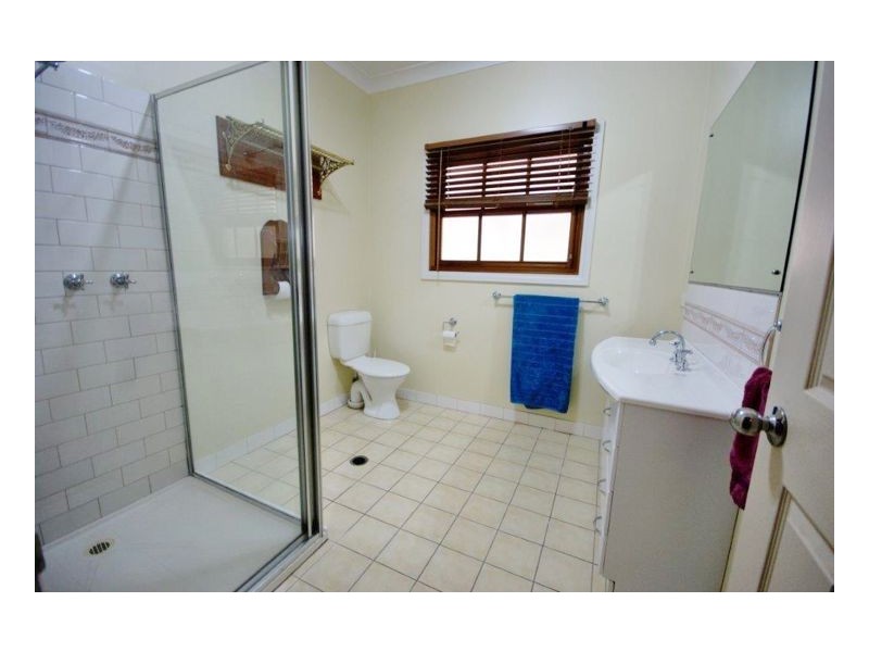 180-182 Finley Road, Deniliquin NSW 2710