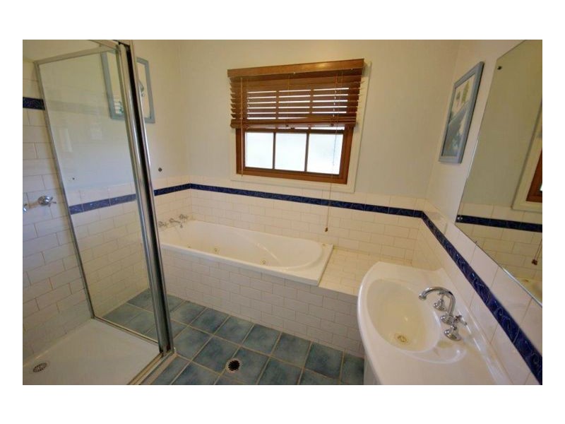 180-182 Finley Road, Deniliquin NSW 2710