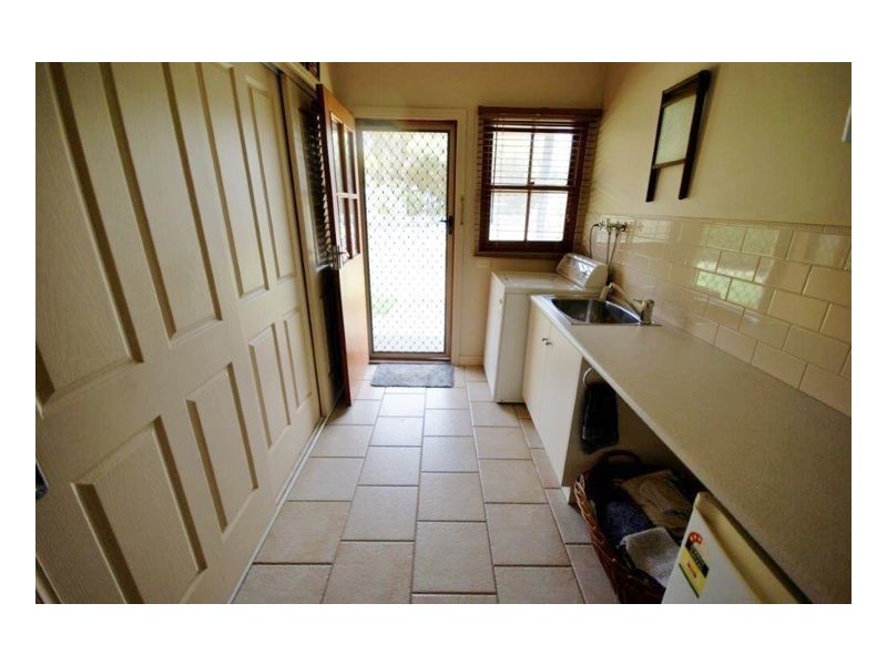 180-182 Finley Road, Deniliquin NSW 2710